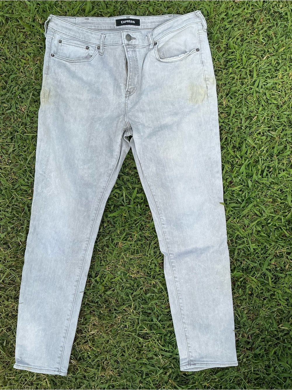 Express Men’s Pale Gray Skinny Jeans